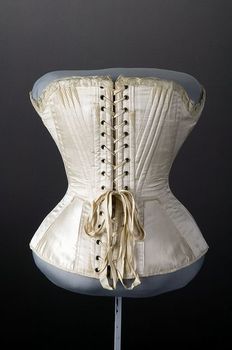How to Lace a Corset or Bodice